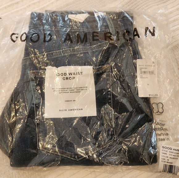 Good American Good Waist Crop Jeans in blue Indigo379 size 16W - Picture 6 of 17